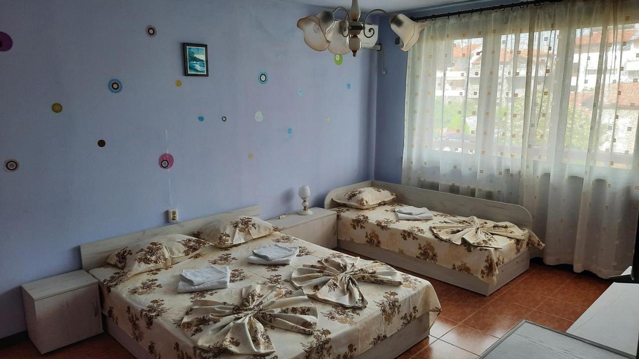 Guest House Zora Sozopol Eksteriør billede